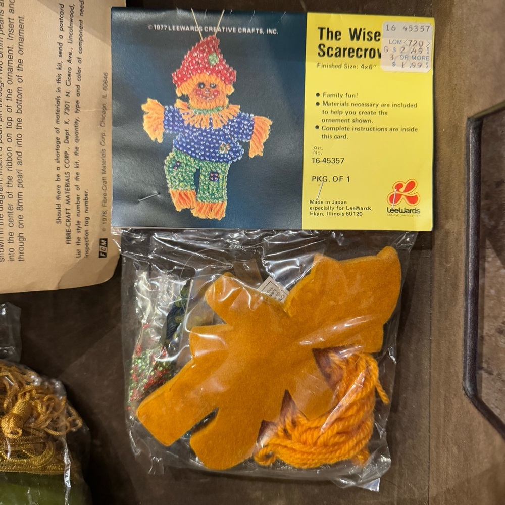 NEW 1977 LEEWARDS the wise scarecrow DIY ornament vintage